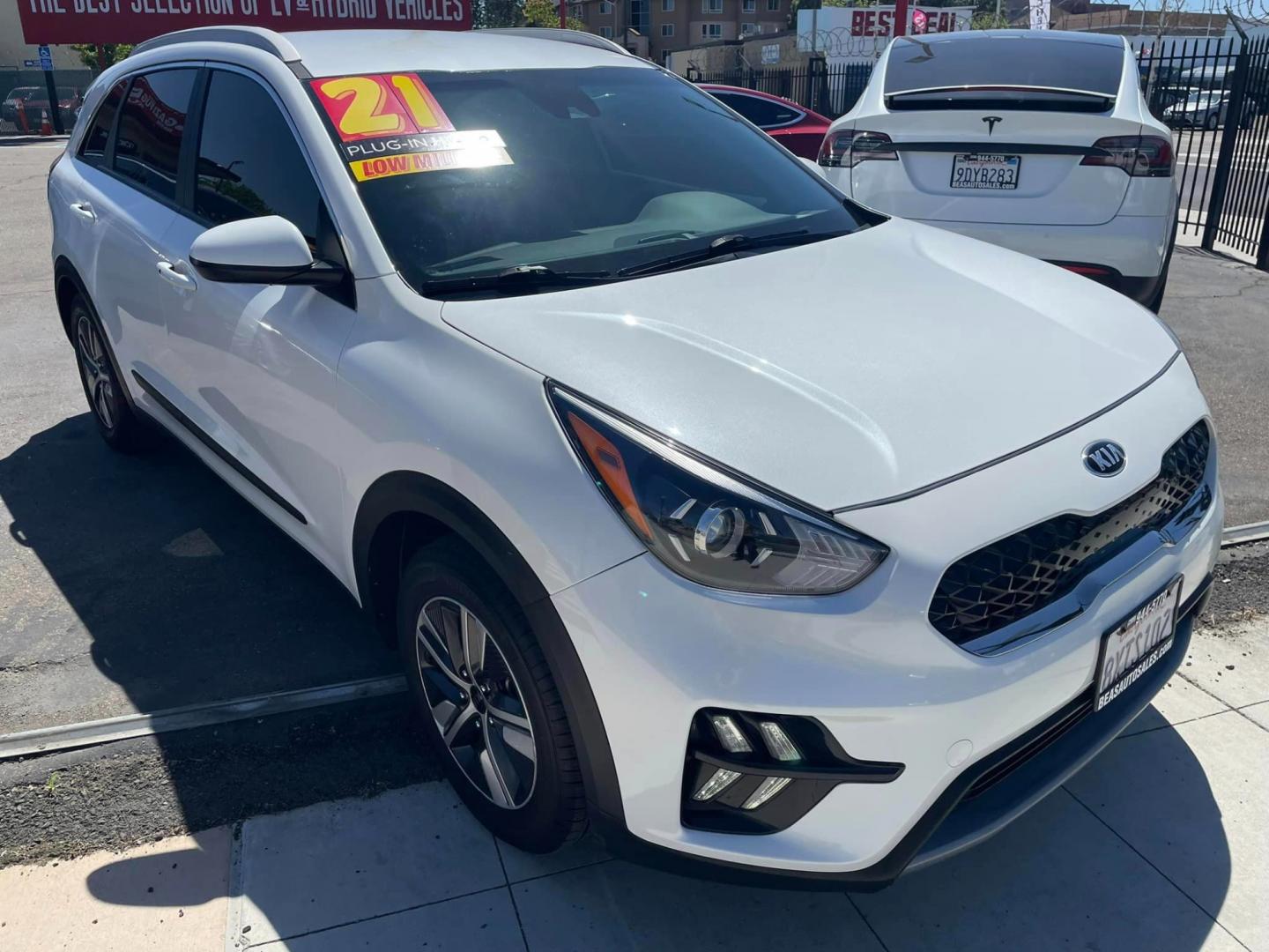 2021 WHITE /BLACK Kia Niro Plug In Hybrid (KNDCM3LD1M5) , located at 744 E Miner Ave, Stockton, CA, 95202, (209) 944-5770, 37.956863, -121.282082 - Photo#1